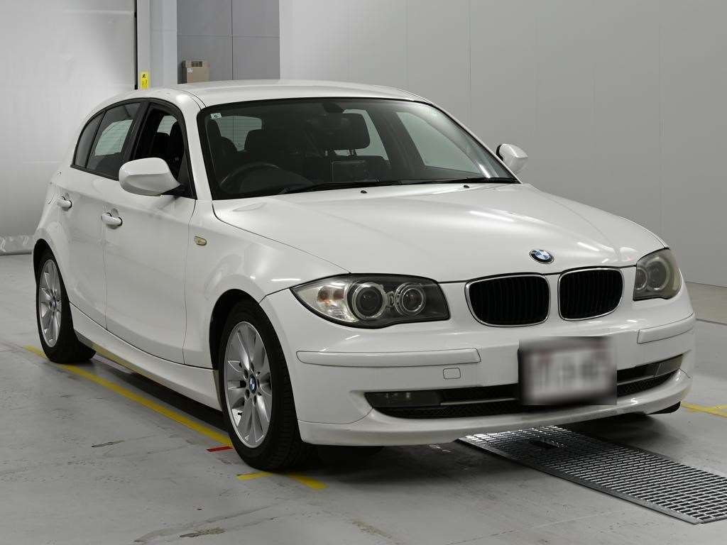 BMW 1-SERIES