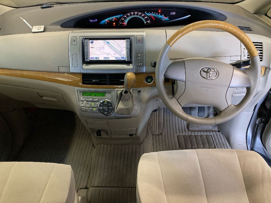 TOYOTA ESTIMA