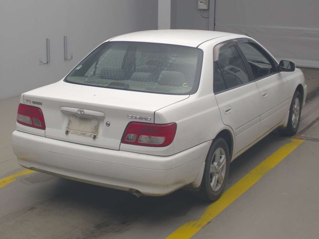 TOYOTA CARINA