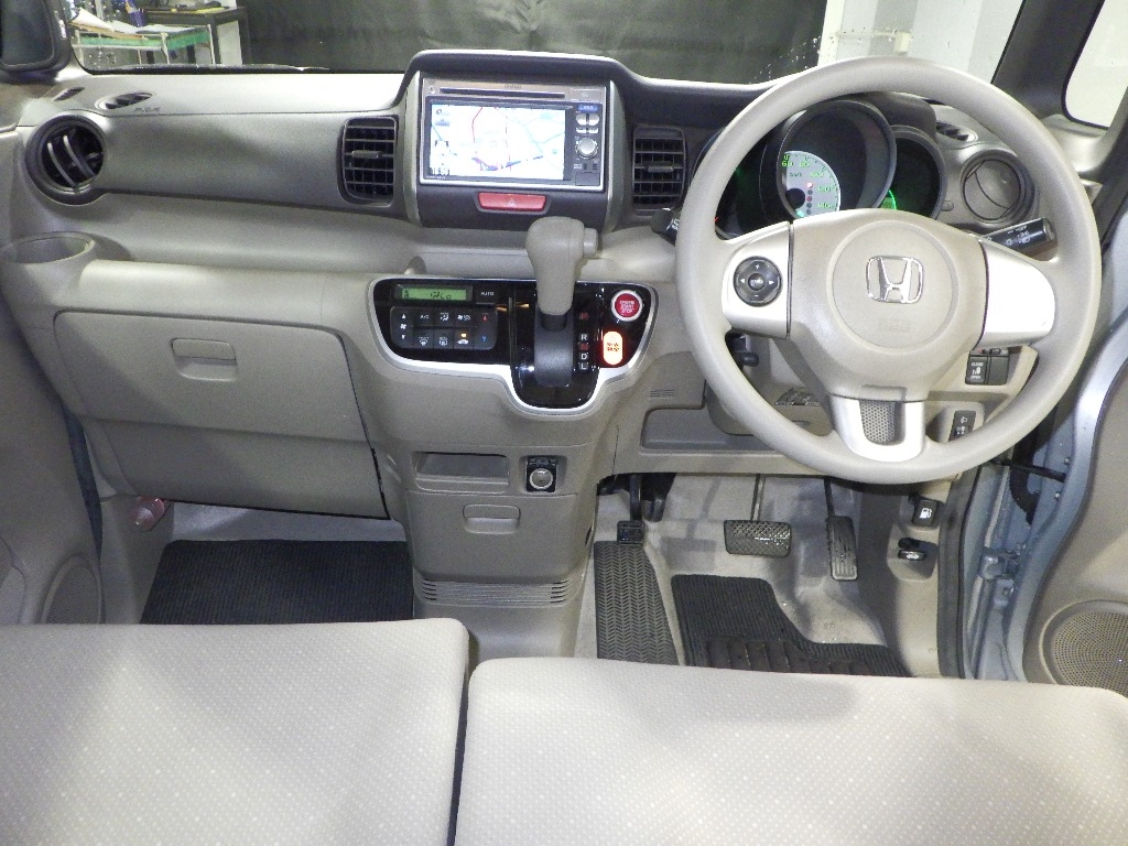HONDA N-BOX+