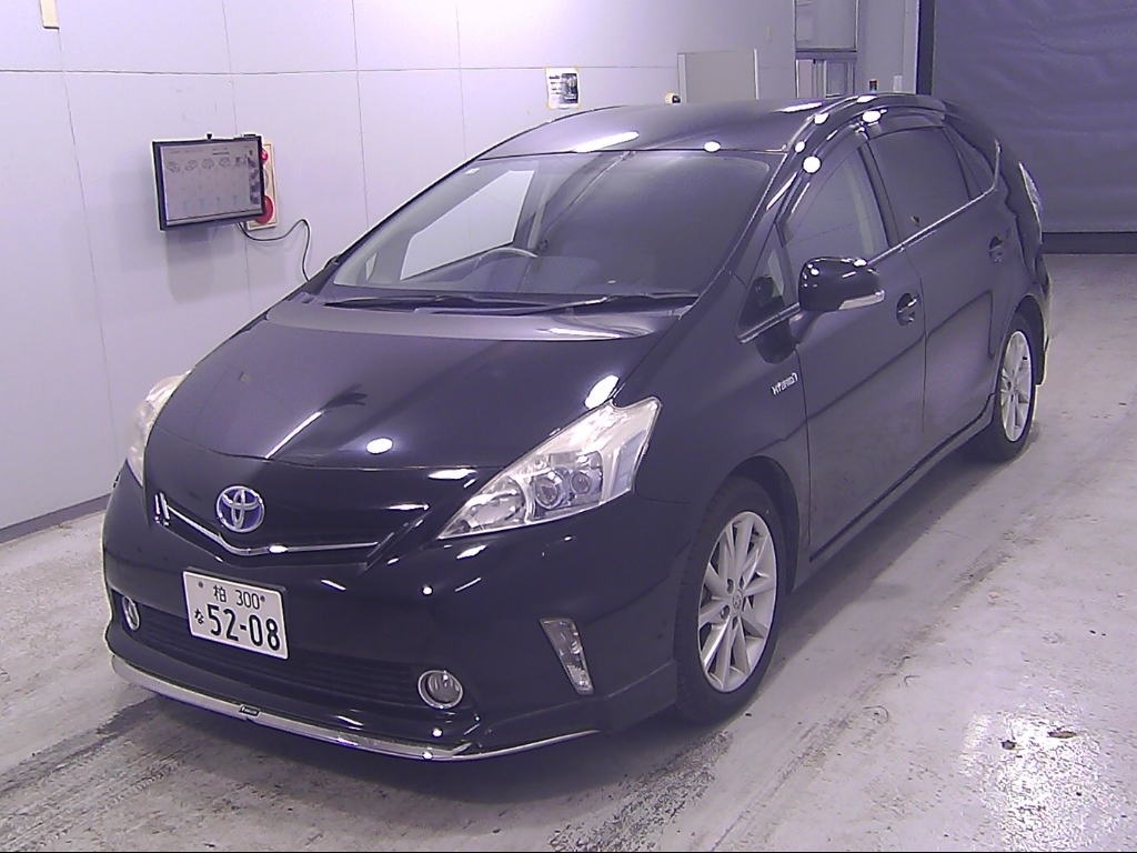 TOYOTA PRIUS ALPHA