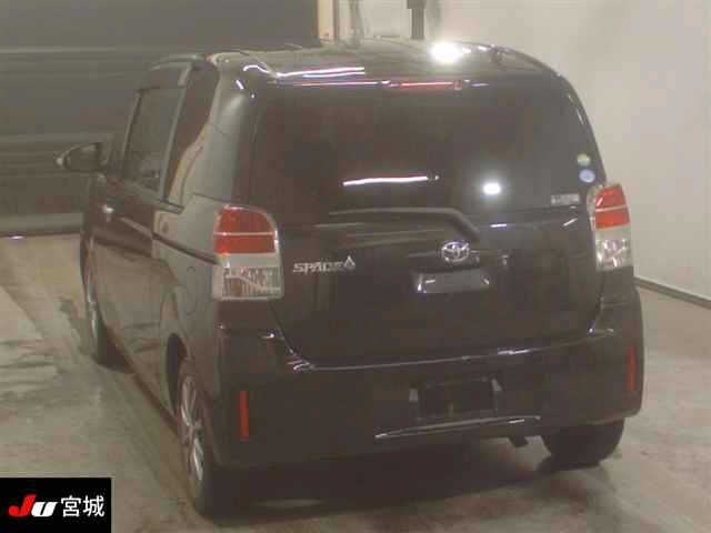 TOYOTA SPADE