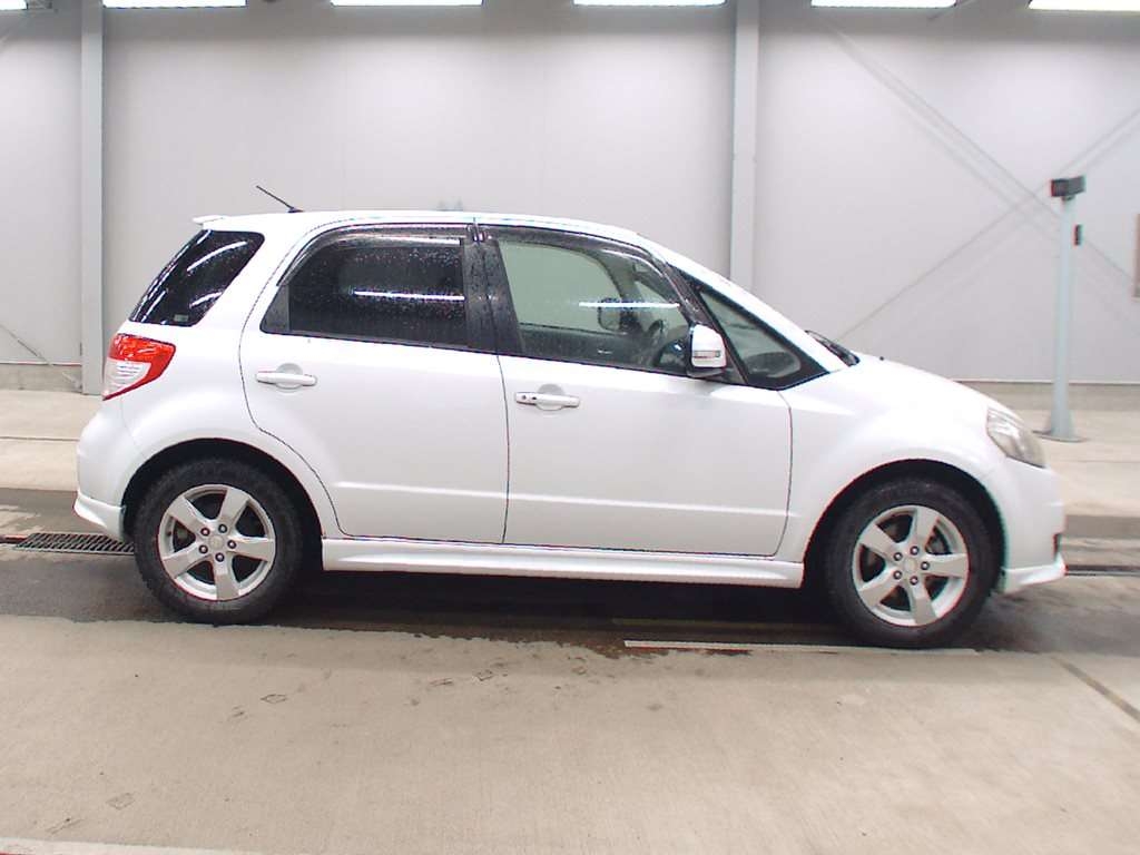 SUZUKI SX4