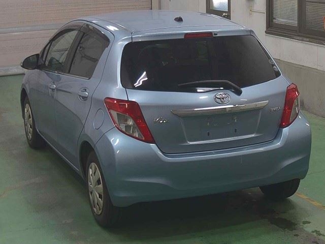 TOYOTA VITZ