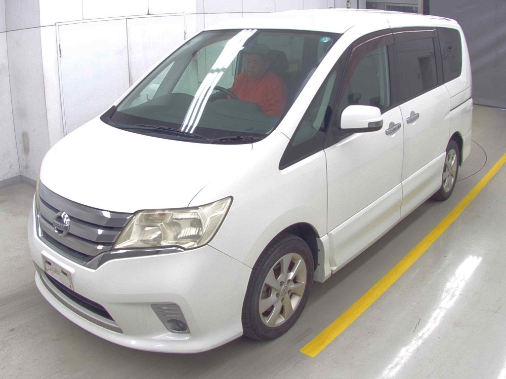 NISSAN SERENA