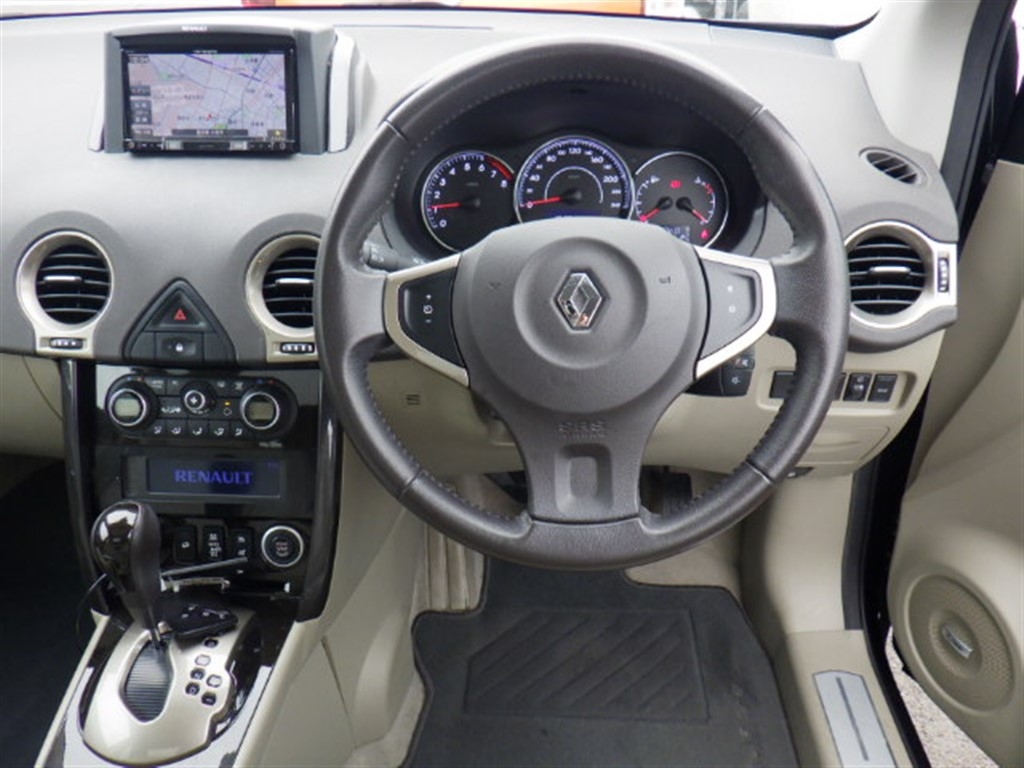 RENAULT KOLEOS