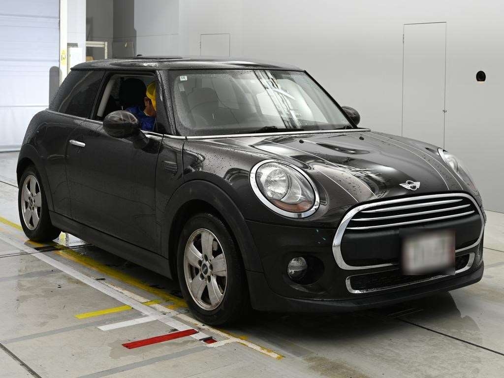 MINI HATCH