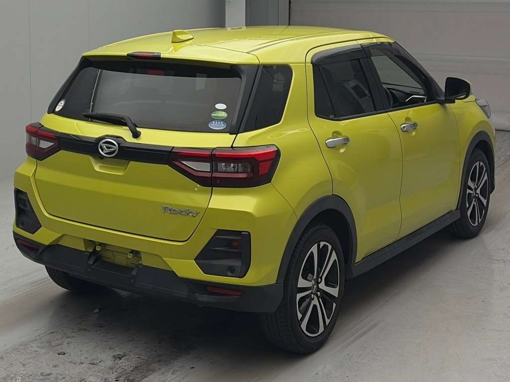 DAIHATSU ROCKY