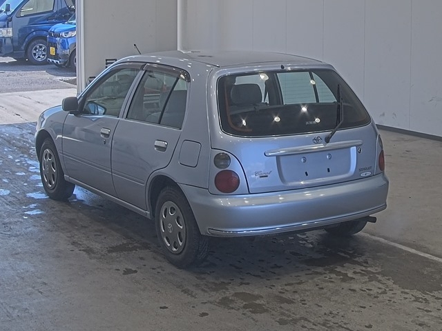 TOYOTA STARLET