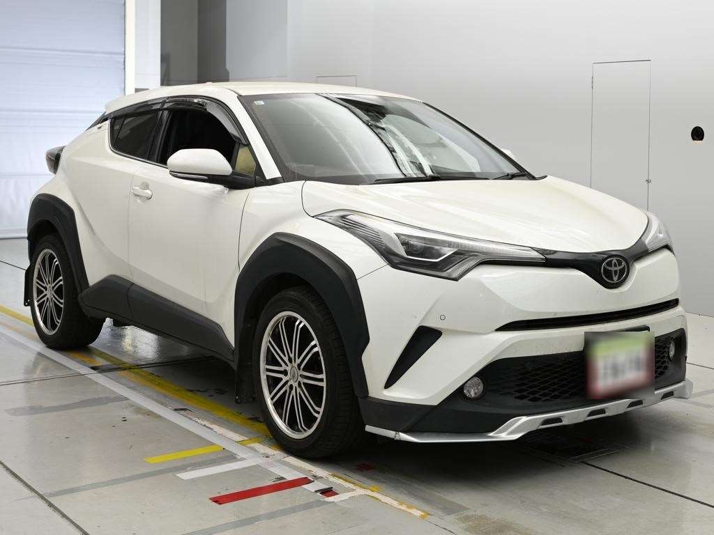 TOYOTA C-HR