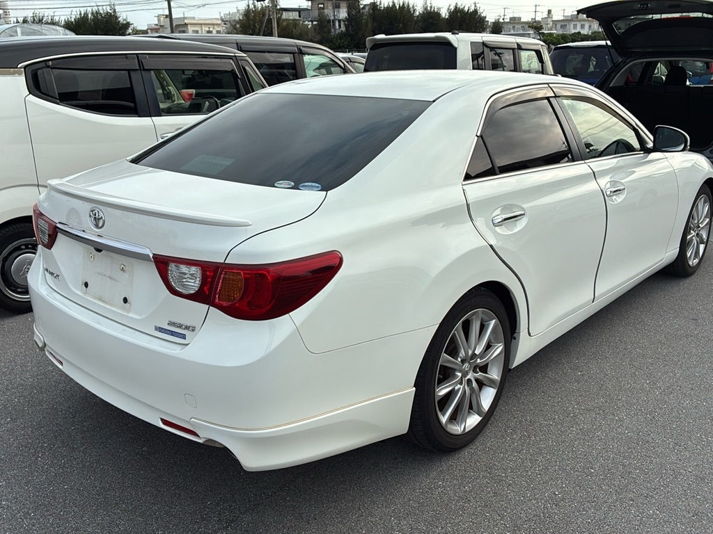 TOYOTA MARK X