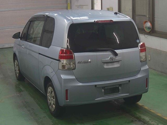 TOYOTA SPADE