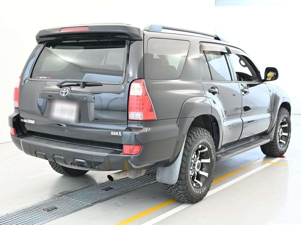 TOYOTA HILUX SURF