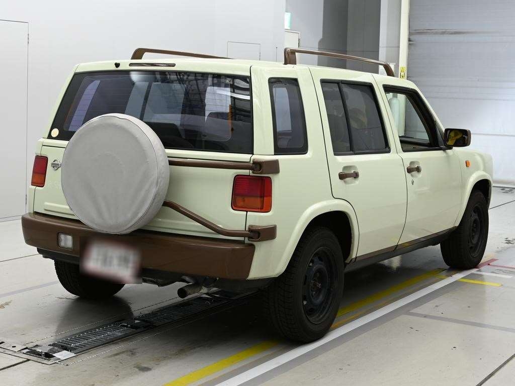 NISSAN RASHEEN