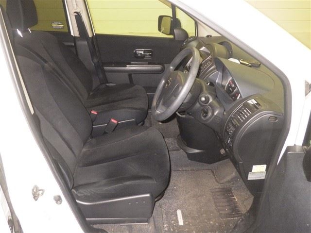 NISSAN LAFESTA