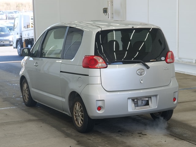 TOYOTA PORTE