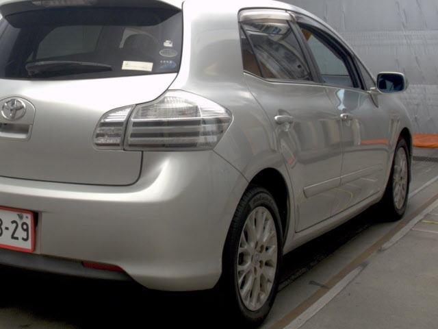 TOYOTA BLADE