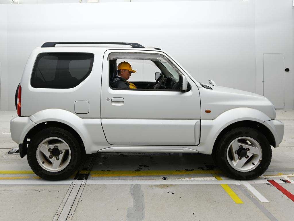 SUZUKI JIMNY SIERRA