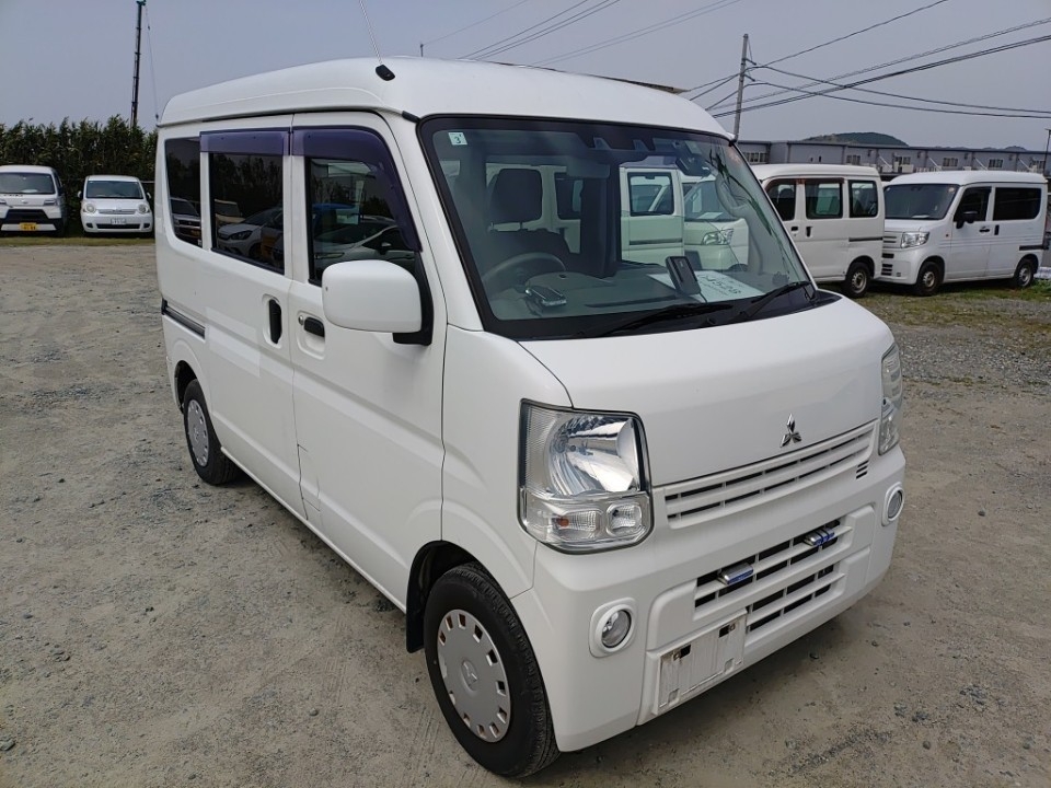 MITSUBISHI MINICAB