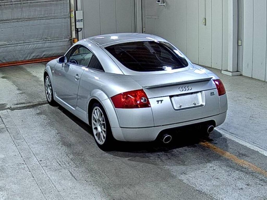 AUDI TT
