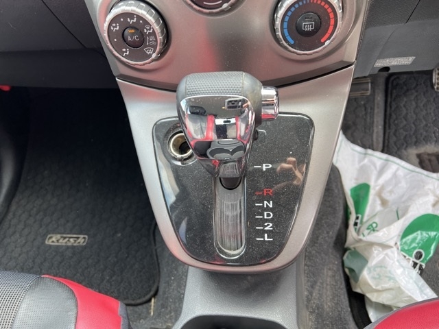 TOYOTA RUSH