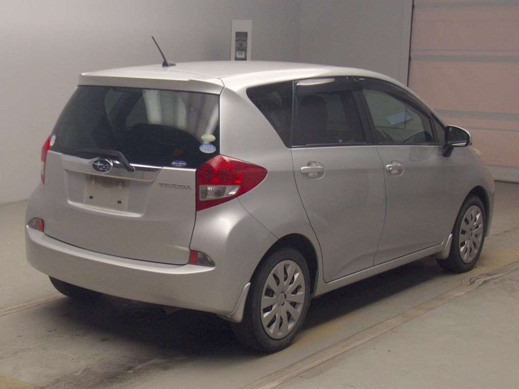 SUBARU TREZIA