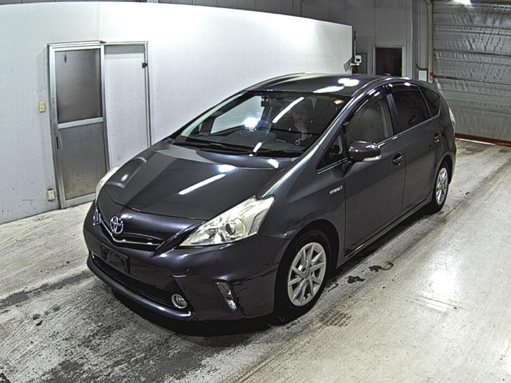 TOYOTA PRIUS ALPHA
