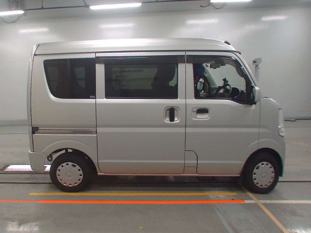 MITSUBISHI MINICAB