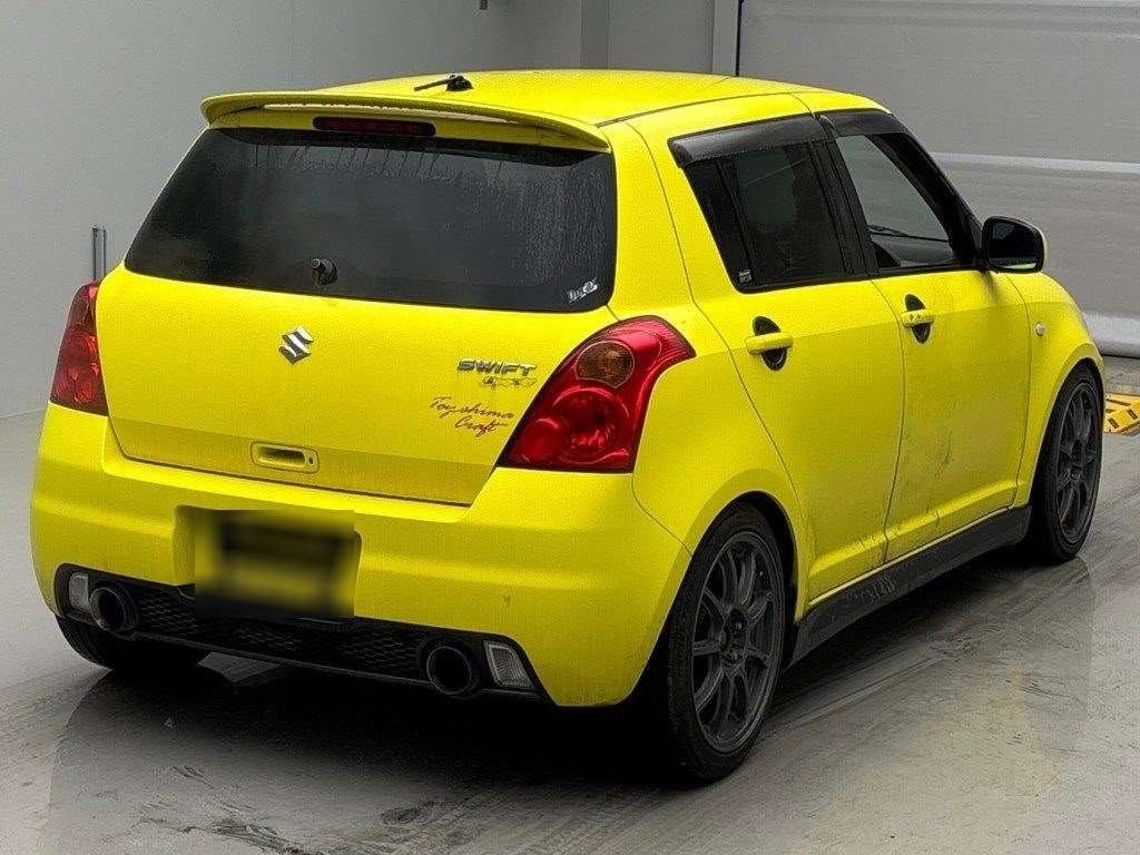 SUZUKI SWIFT