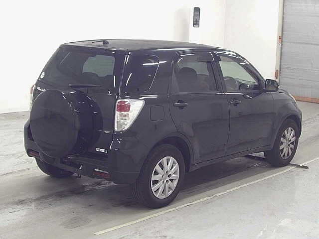 TOYOTA RUSH