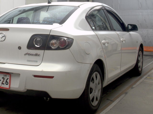 MAZDA AXELA