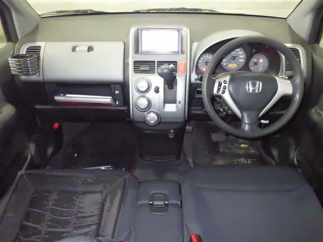HONDA MOBILIO SPIKE