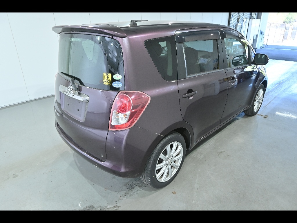 TOYOTA RACTIS