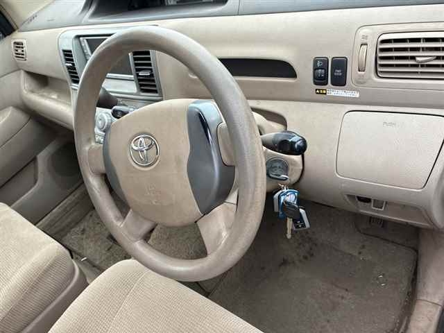 TOYOTA RAUM