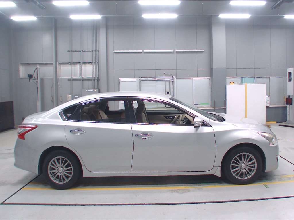 NISSAN TEANA