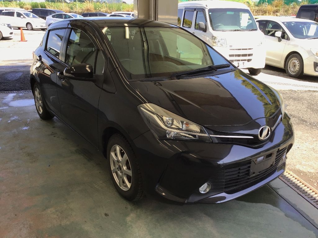 TOYOTA VITZ