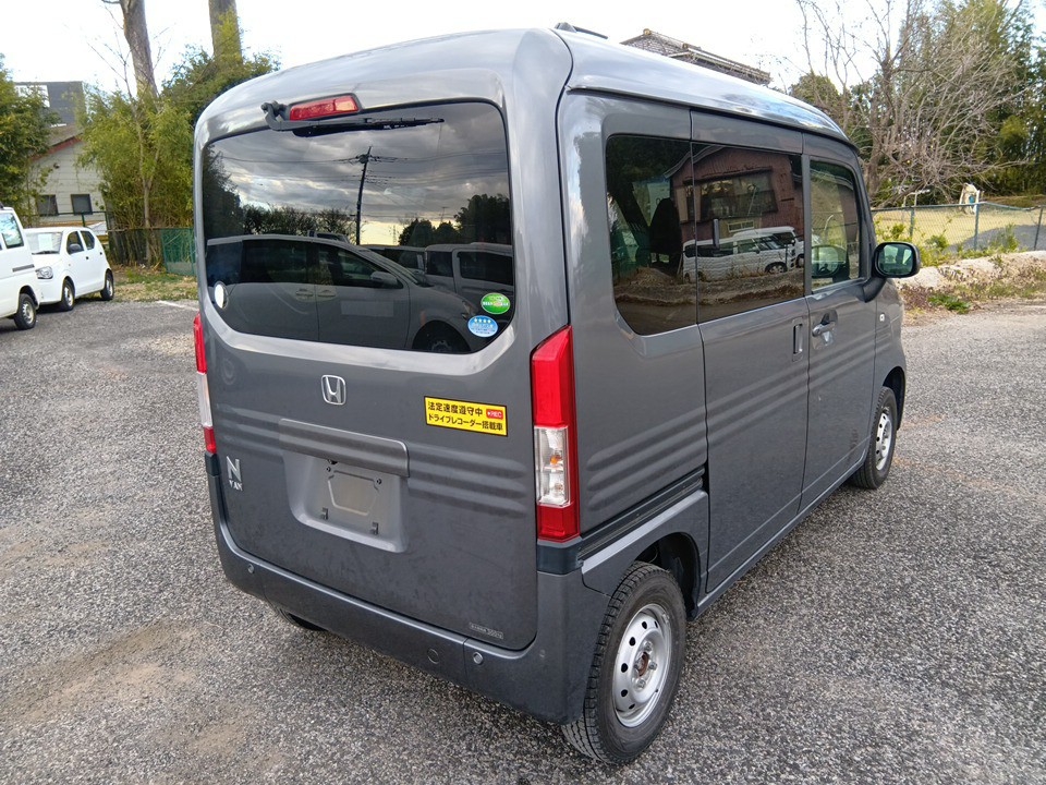HONDA N-VAN