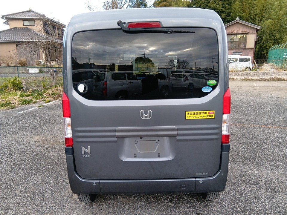 HONDA N-VAN