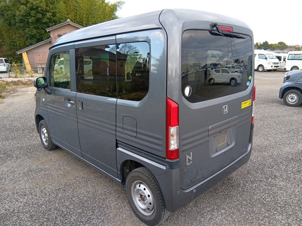 HONDA N-VAN