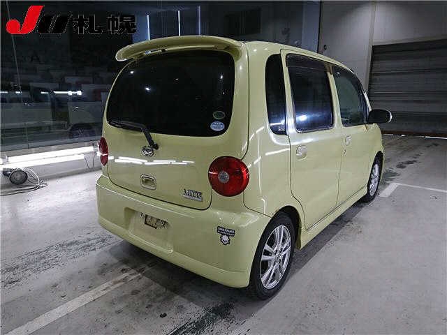 DAIHATSU MOVE LATTE