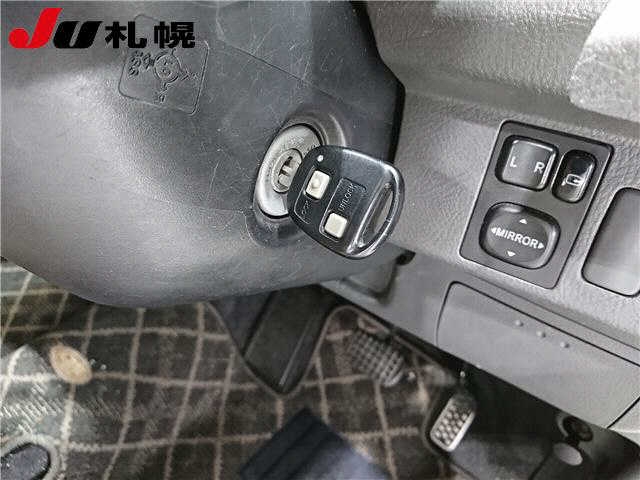 DAIHATSU MOVE LATTE