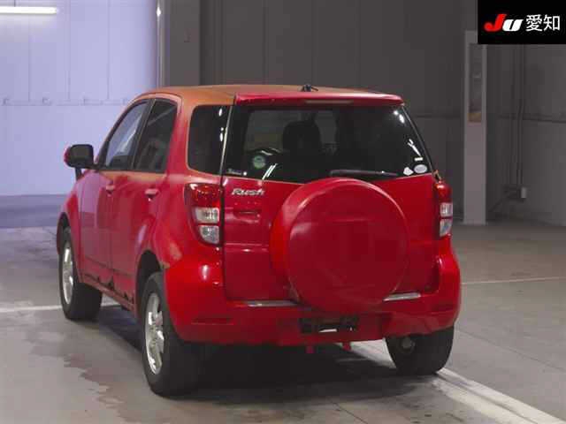 TOYOTA RUSH
