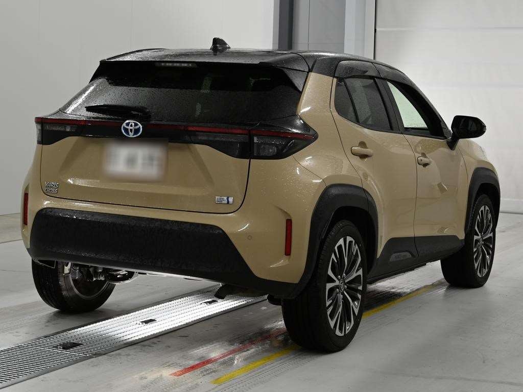 TOYOTA YARIS CROSS