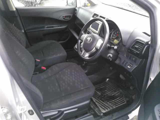 TOYOTA RACTIS