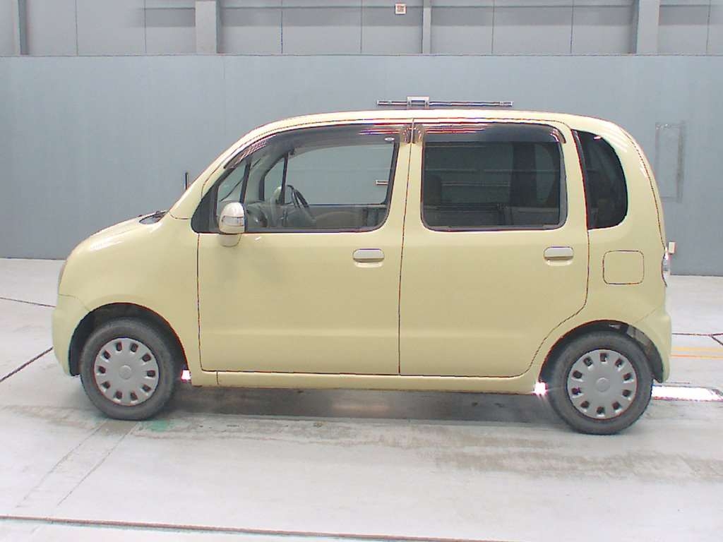 DAIHATSU MOVE LATTE