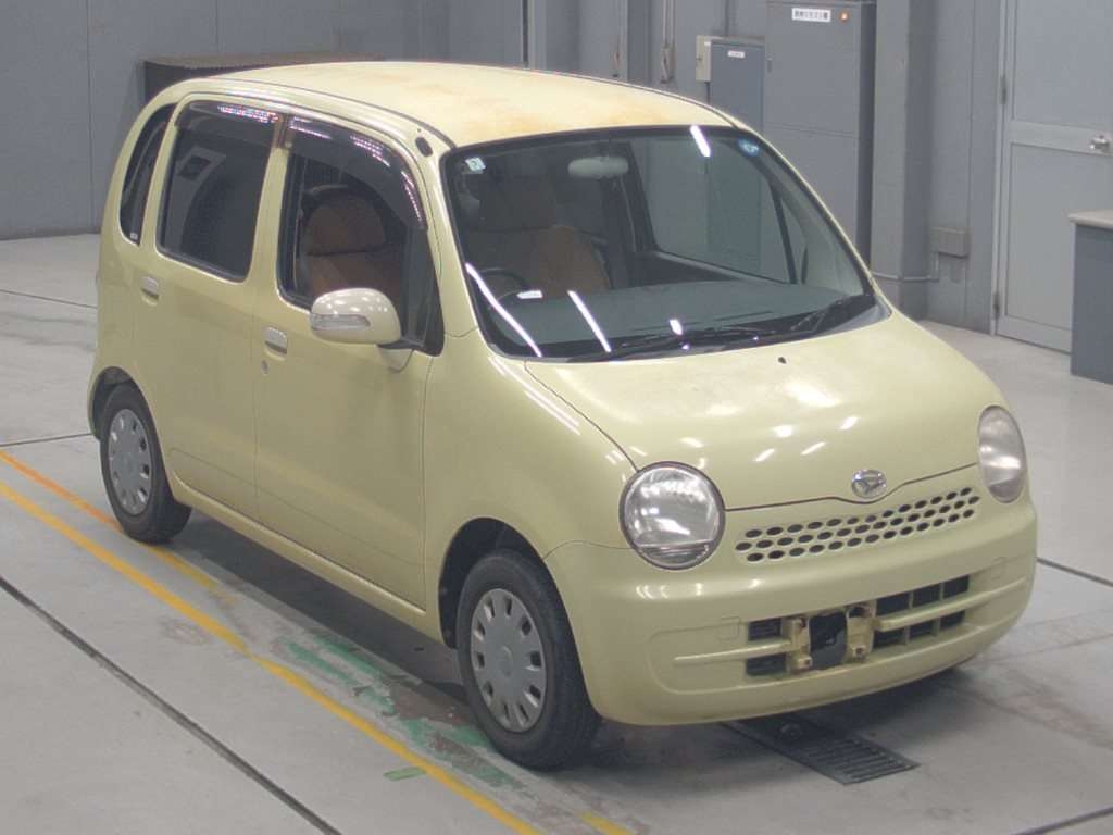 DAIHATSU MOVE LATTE