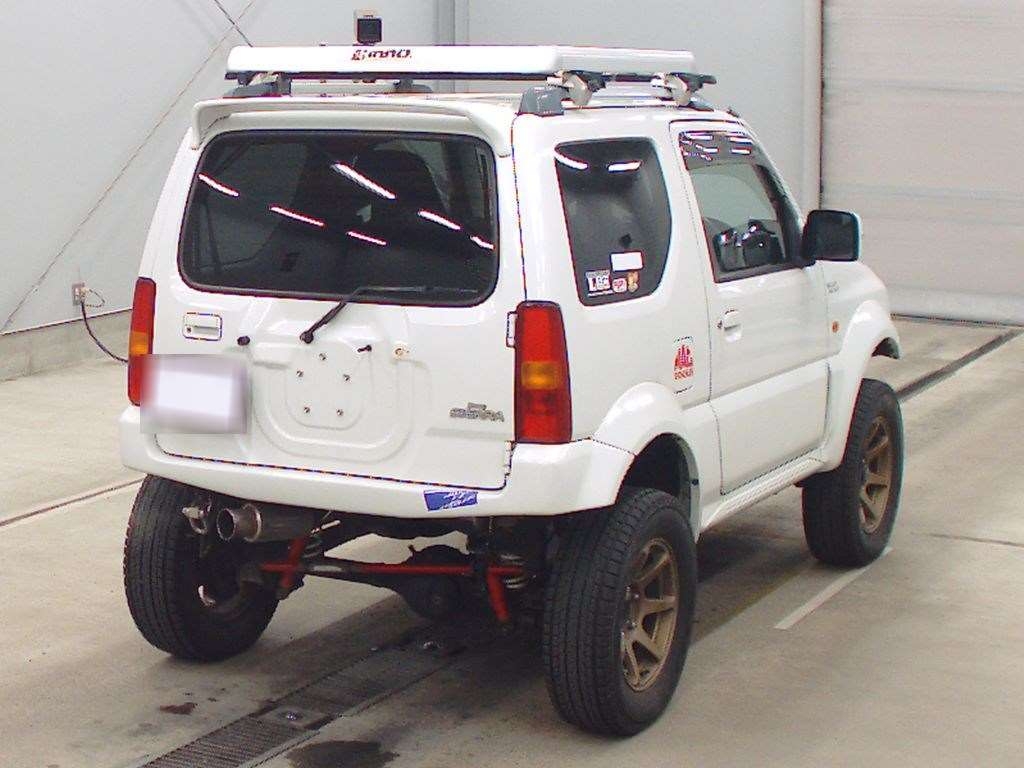 SUZUKI JIMNY SIERRA
