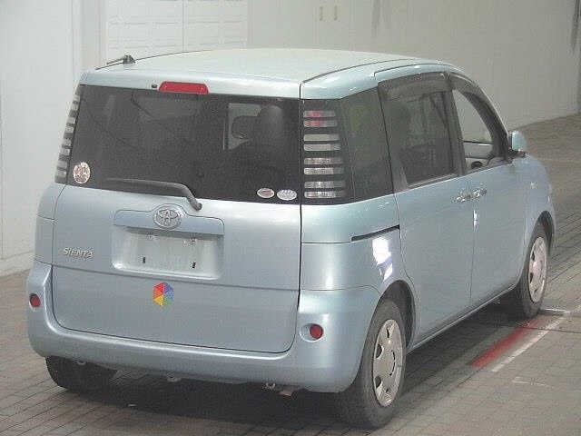 TOYOTA SIENTA