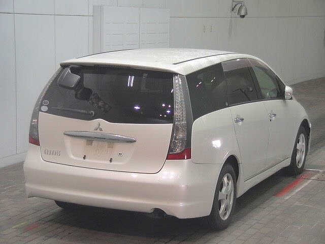 MITSUBISHI GRANDIS