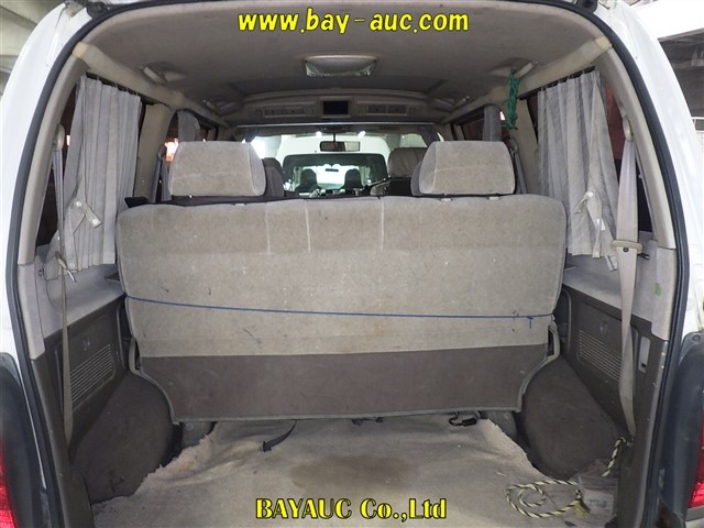 TOYOTA GRAND HIACE